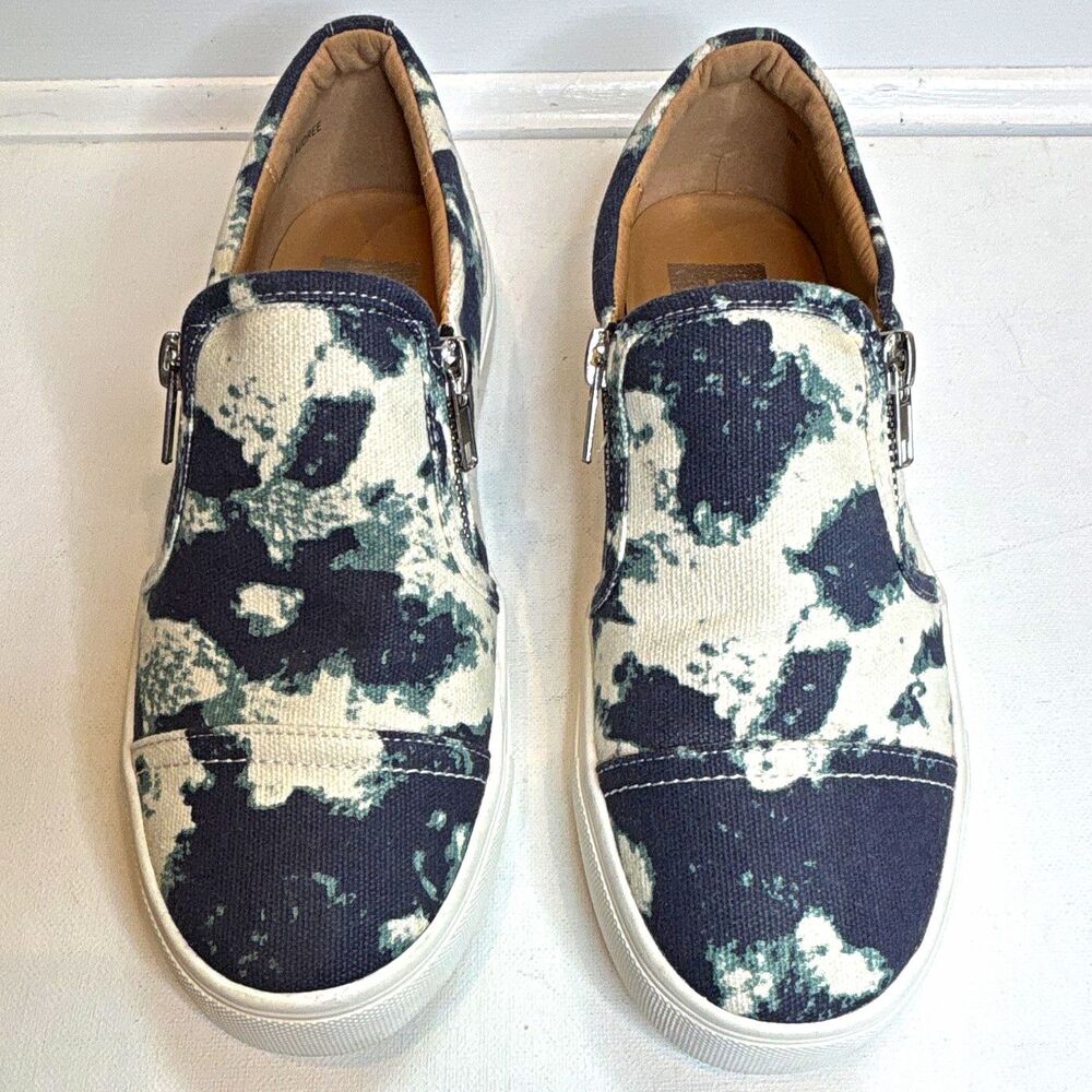 DV by Dolce Vita Audree Women's 7 Tie-Dye Canvas Slip-On Zipper Sneakers